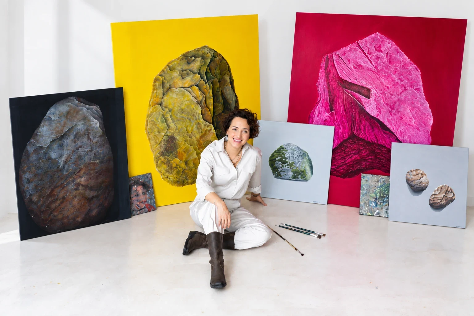 Tuğba Bahadır in her studio