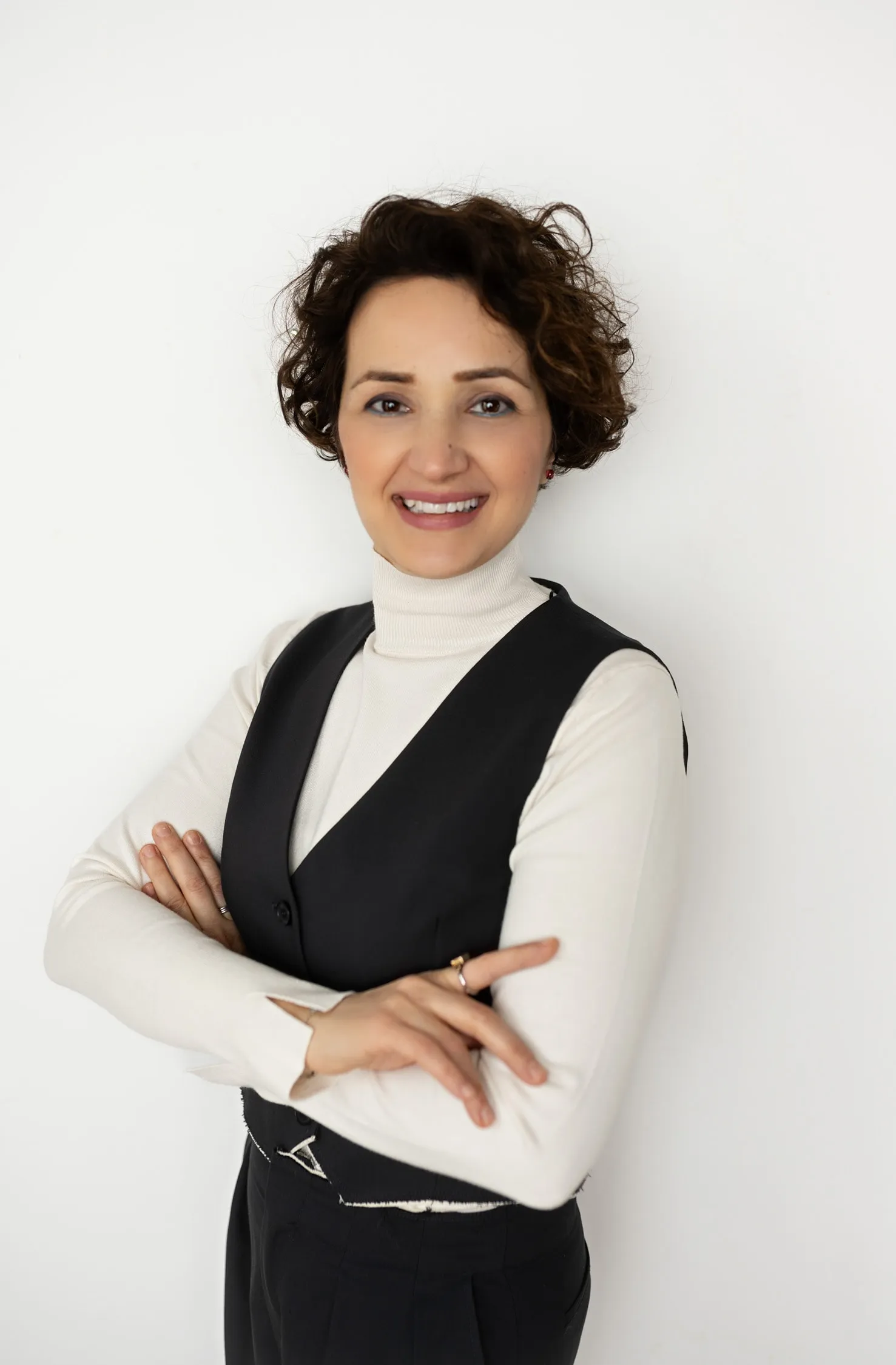 Tuğba Bahadır in her studio